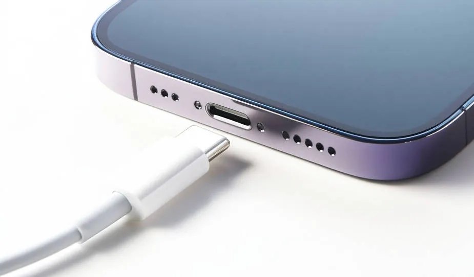 蘋果據傳計畫移除 iPhone USB-C 端口，iPhone 17 Air 或成首款無端口機型
